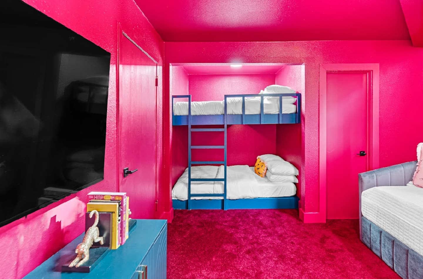 Bedroom 3 with bunk beds and a daybed beneath the open loft